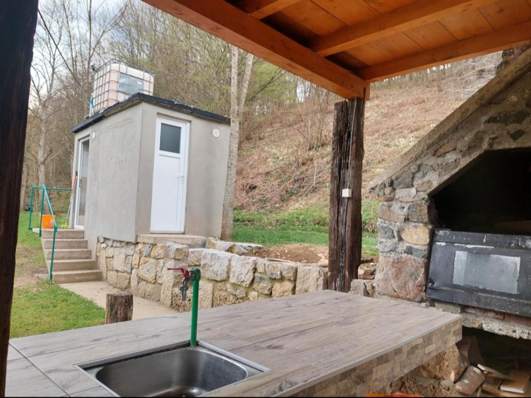 Hacienda Burzic Apartman Kulen Vakuf Kültér fotó