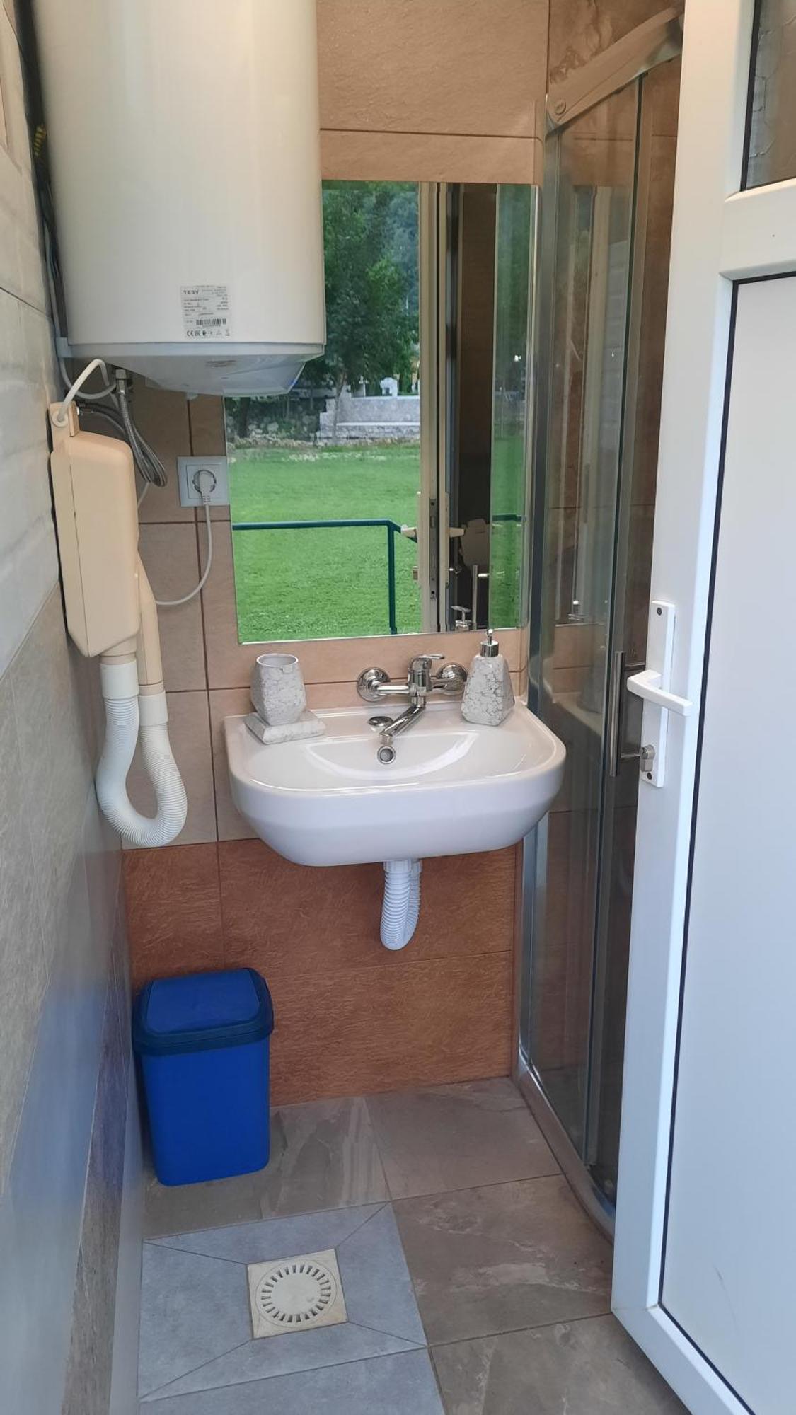 Hacienda Burzic Apartman Kulen Vakuf Kültér fotó