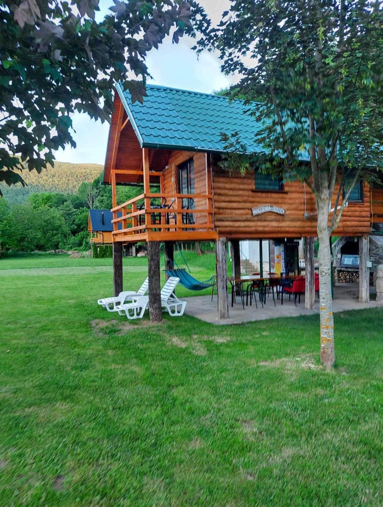 Hacienda Burzic Apartman Kulen Vakuf Kültér fotó